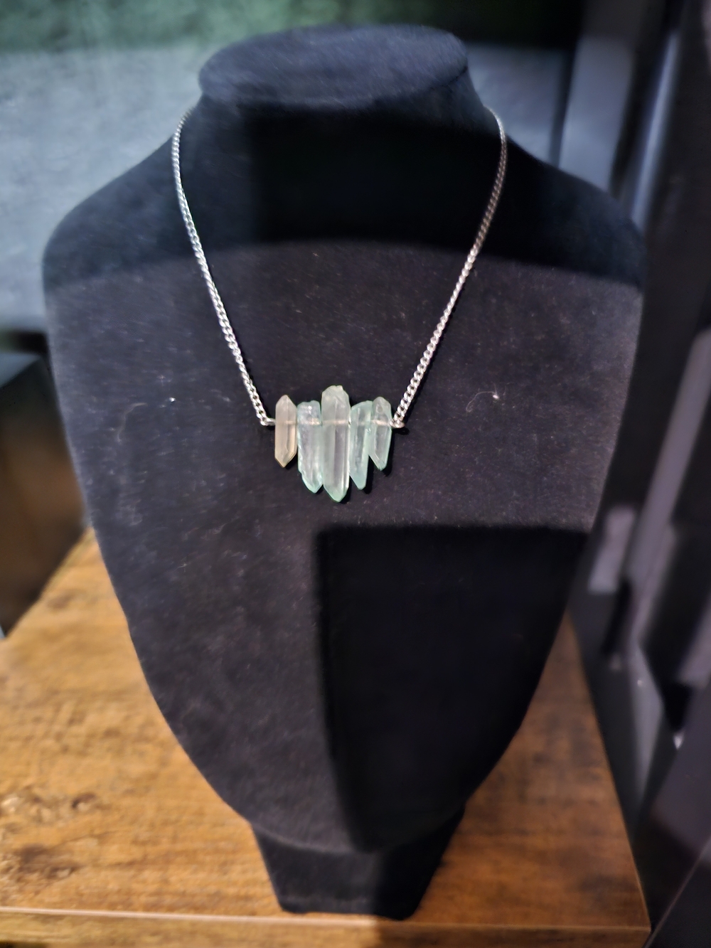 Green Crystal Point Statement Necklace - Silver Tone Chain